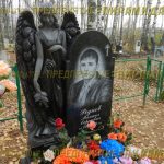 Скульптурные памятники из гранита
