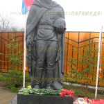 Скульптурные памятники из гранита