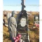Скульптурные памятники из гранита