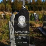 Скульптурные памятники из гранита