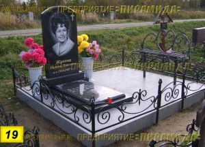 Фигурные памятники из гранита