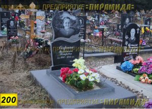 Фигурные памятники из гранита