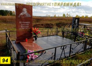 Фигурные памятники из гранита